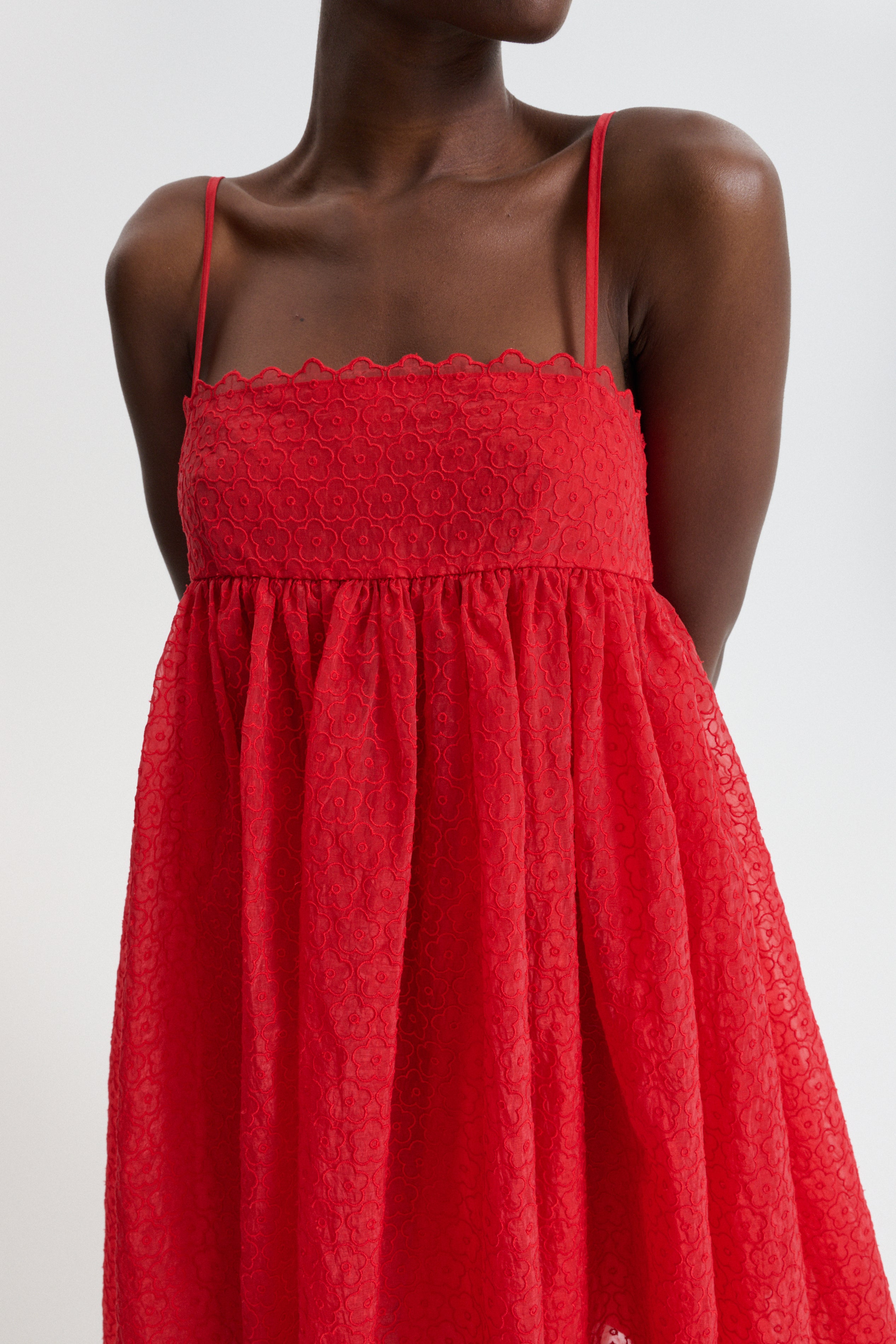 CBDENTA | DRESS WINDFLOWER EMB RED
