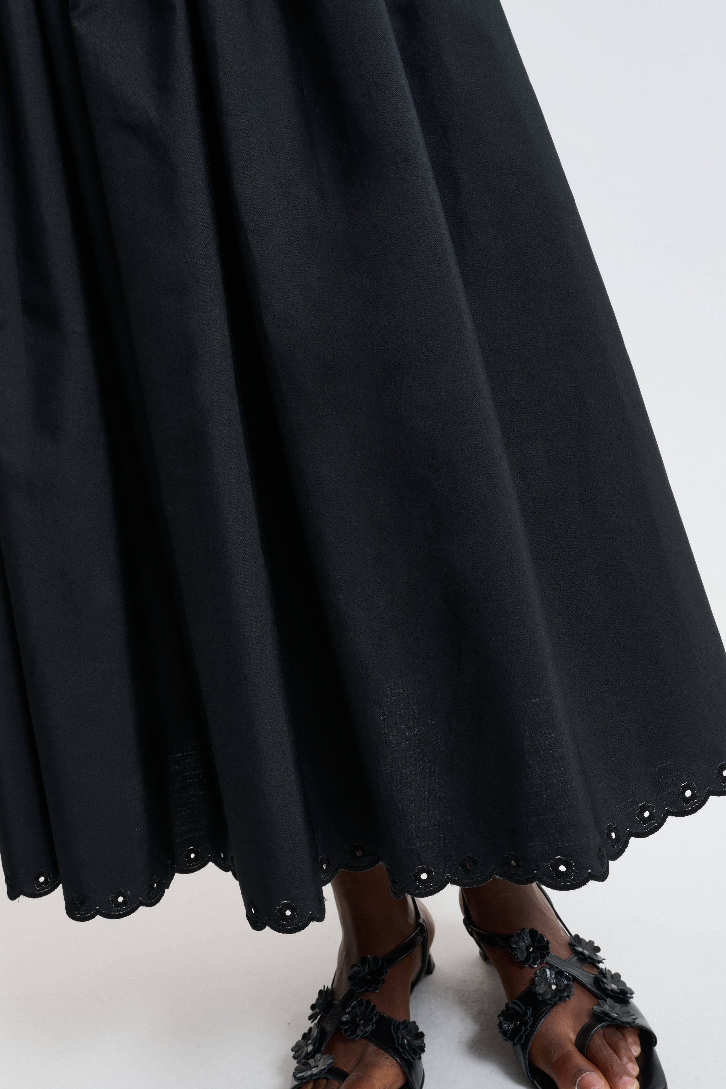 CBDALIA | SKIRT BRODERIE ANGLAISE BLACK