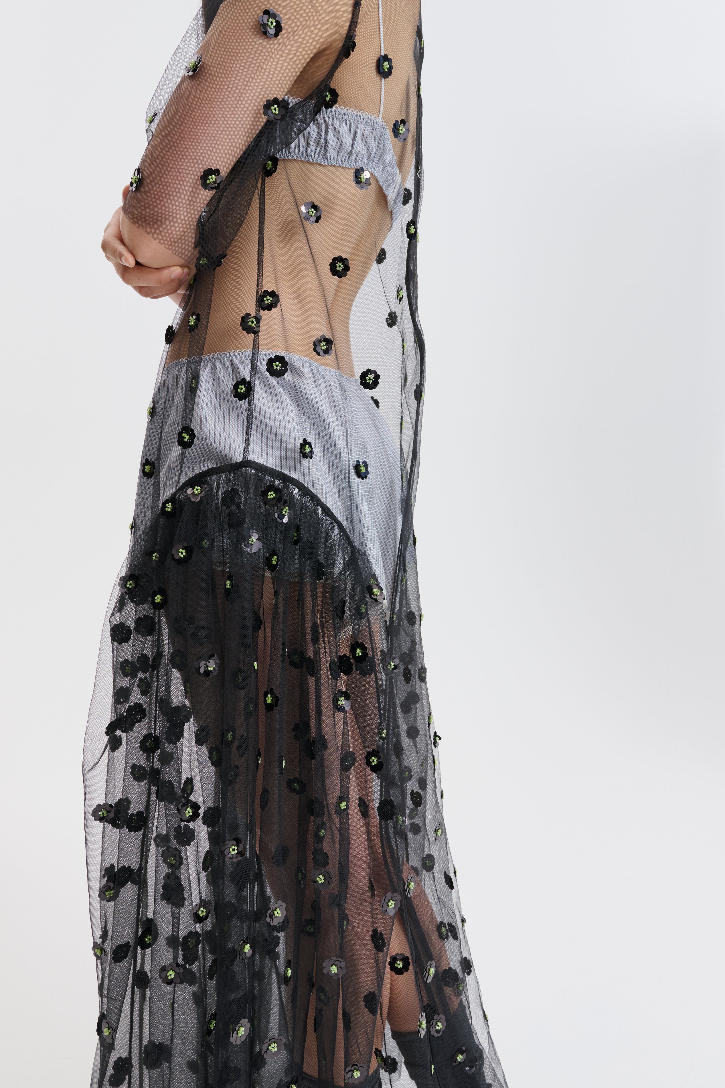 CBGENUIN | GOWN SEQUIN BLOSSOM TULLE BLACK