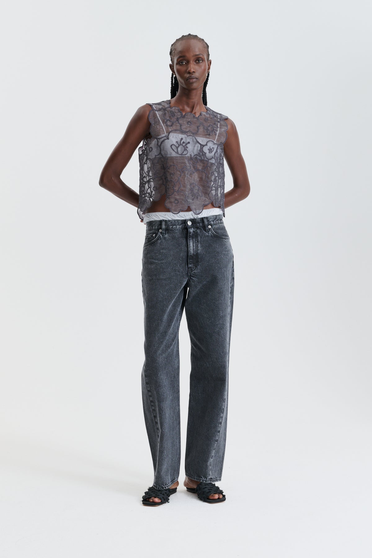 CBBLAKE | TOP EMBROIDERED MYRTIA GREY