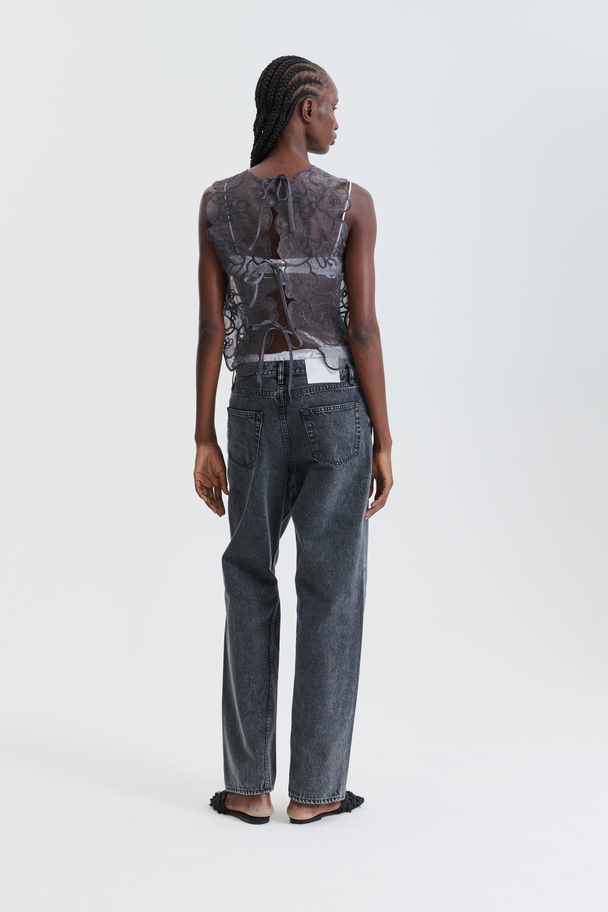 CBBLAKE | TOP EMBROIDERED MYRTIA GREY