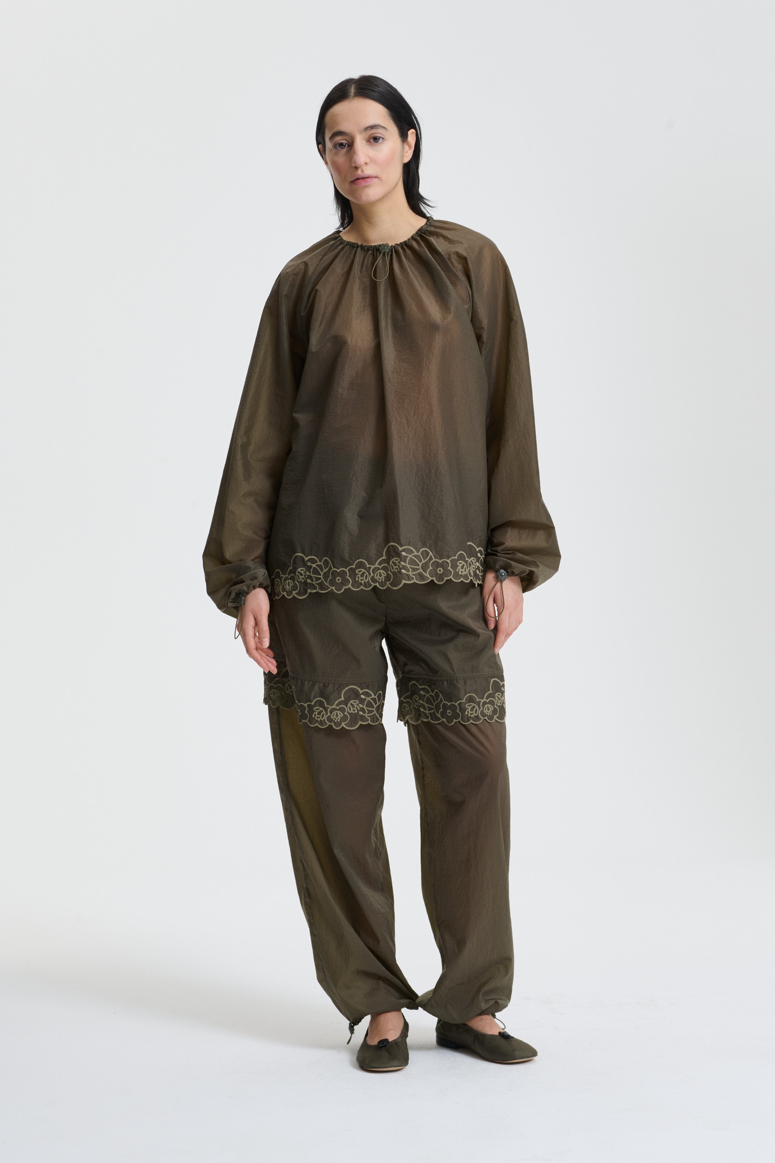 BRODY | TOP EMBROIDERED RIPSTOP OLIVE