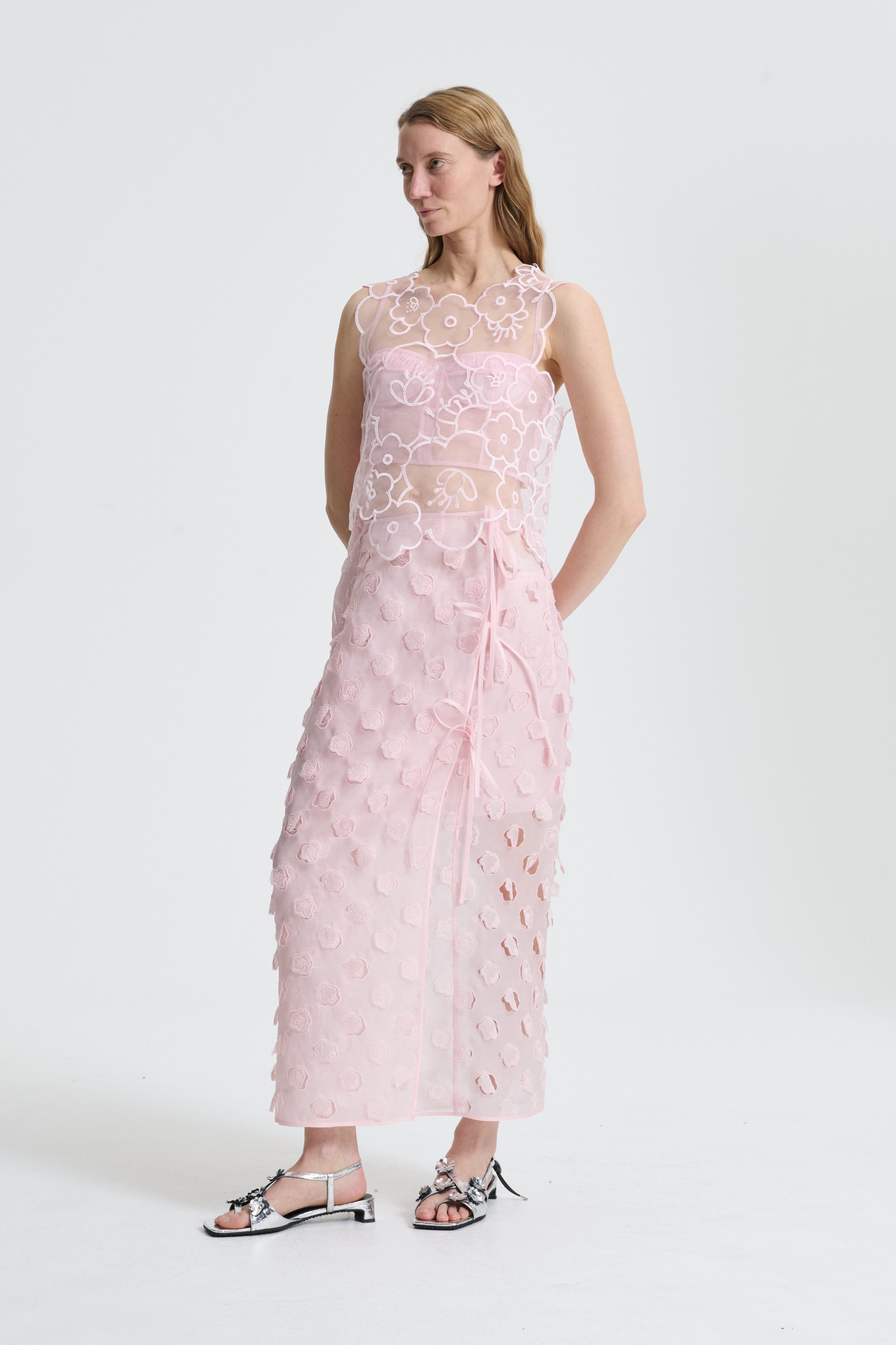 BLAKE | TOP EMBROIDERED MYRTIA LIGHT PINK