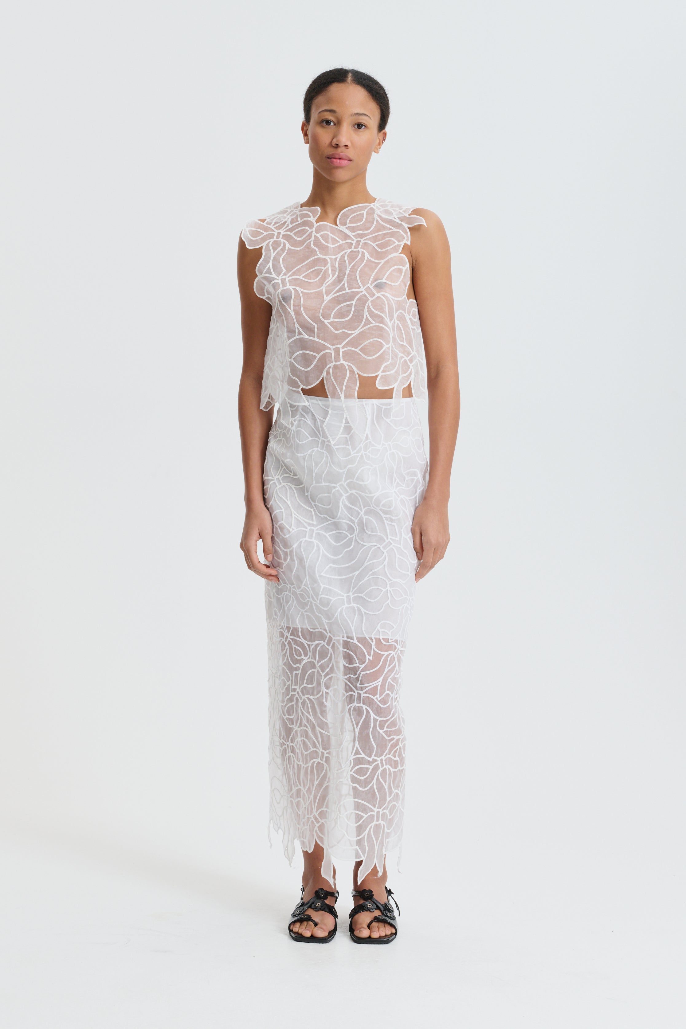 CBAYA | TOP BOW EMBROIDERY WHITE