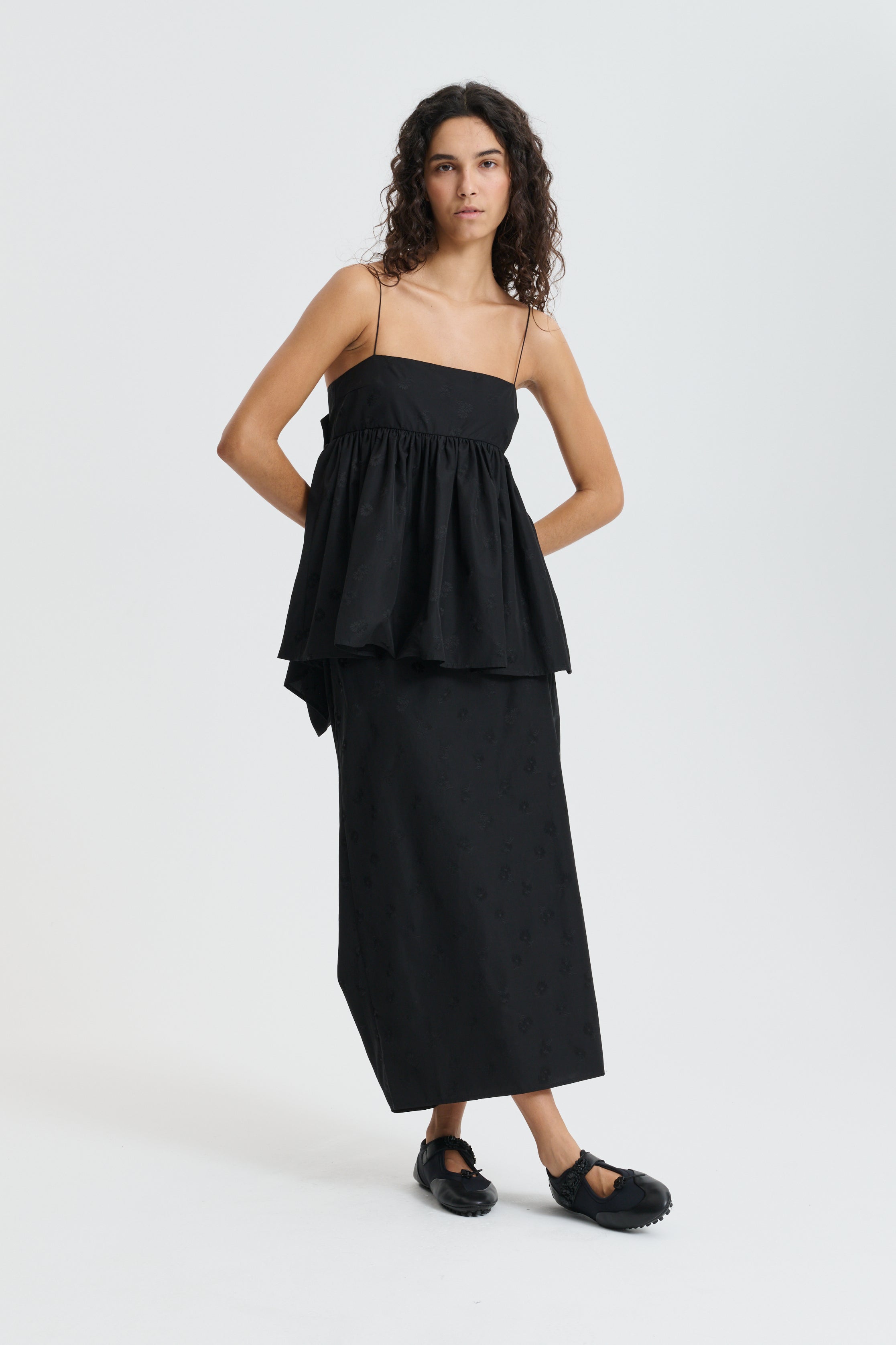 CBVERONICA | TOP DITSY BELLIS BLACK