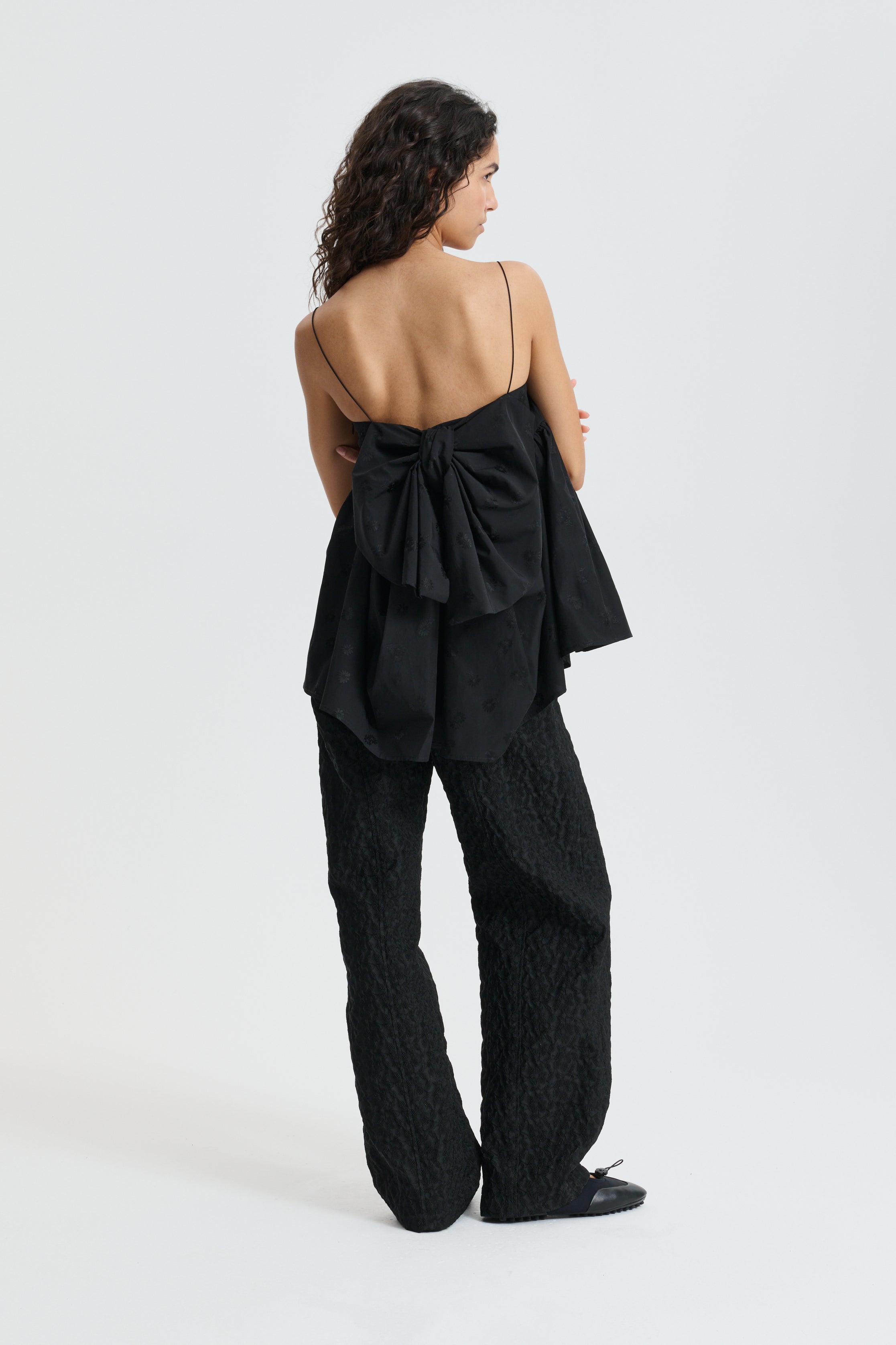 CBVERONICA | TOP DITSY BELLIS BLACK