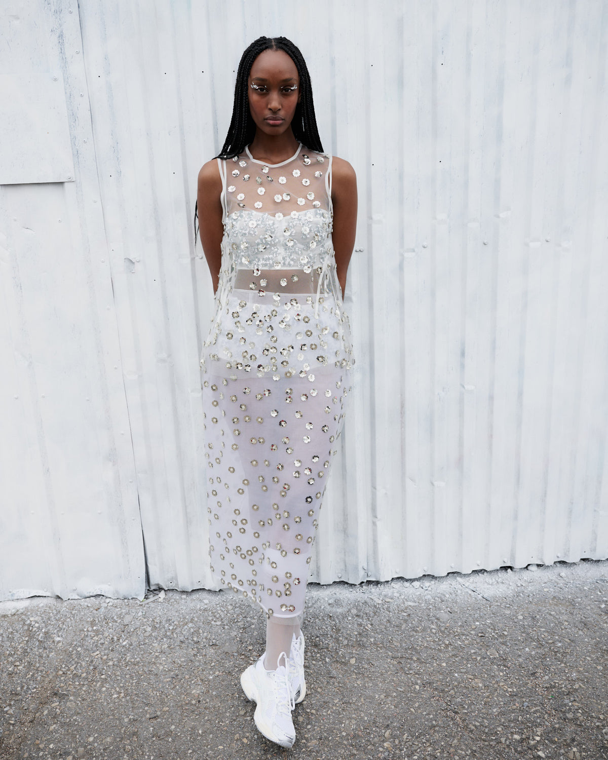 UTANIA & GUS | CO-ORD SET SEQUIN BLOSSOM TULLE SILVER - LOOK 5