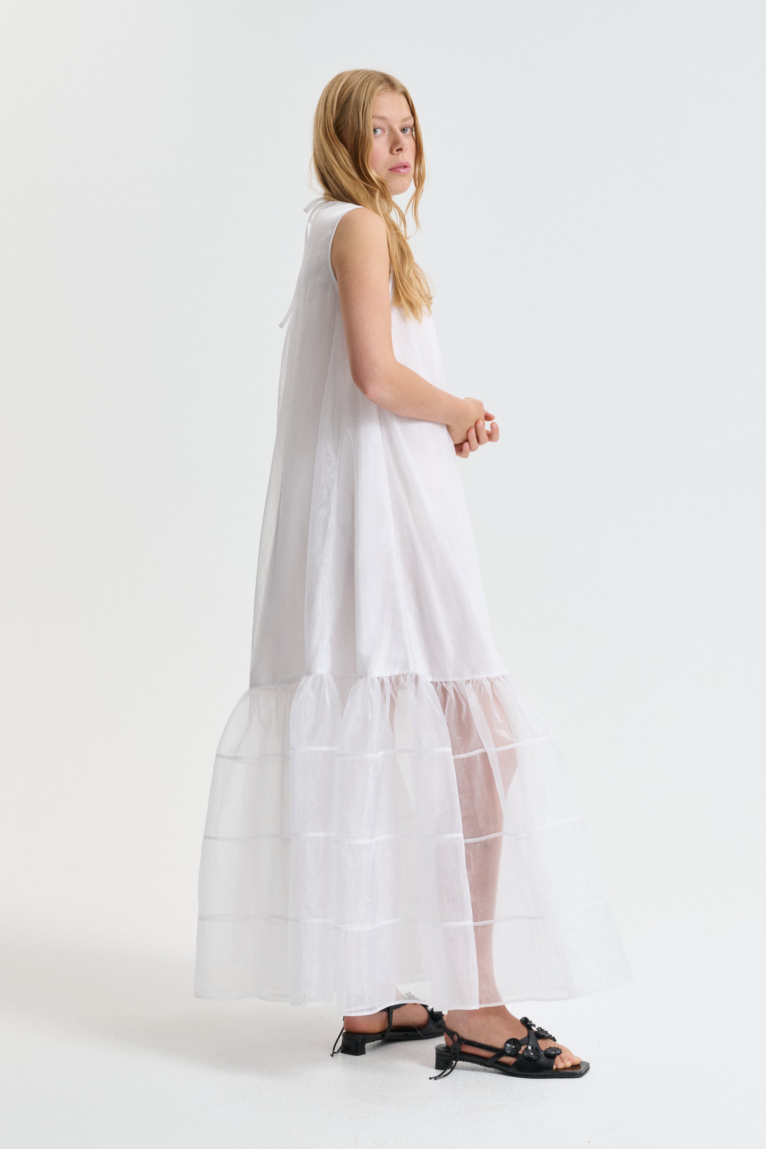 CBDOLLY | GOWN LIQUID MYRTIA WHITE
