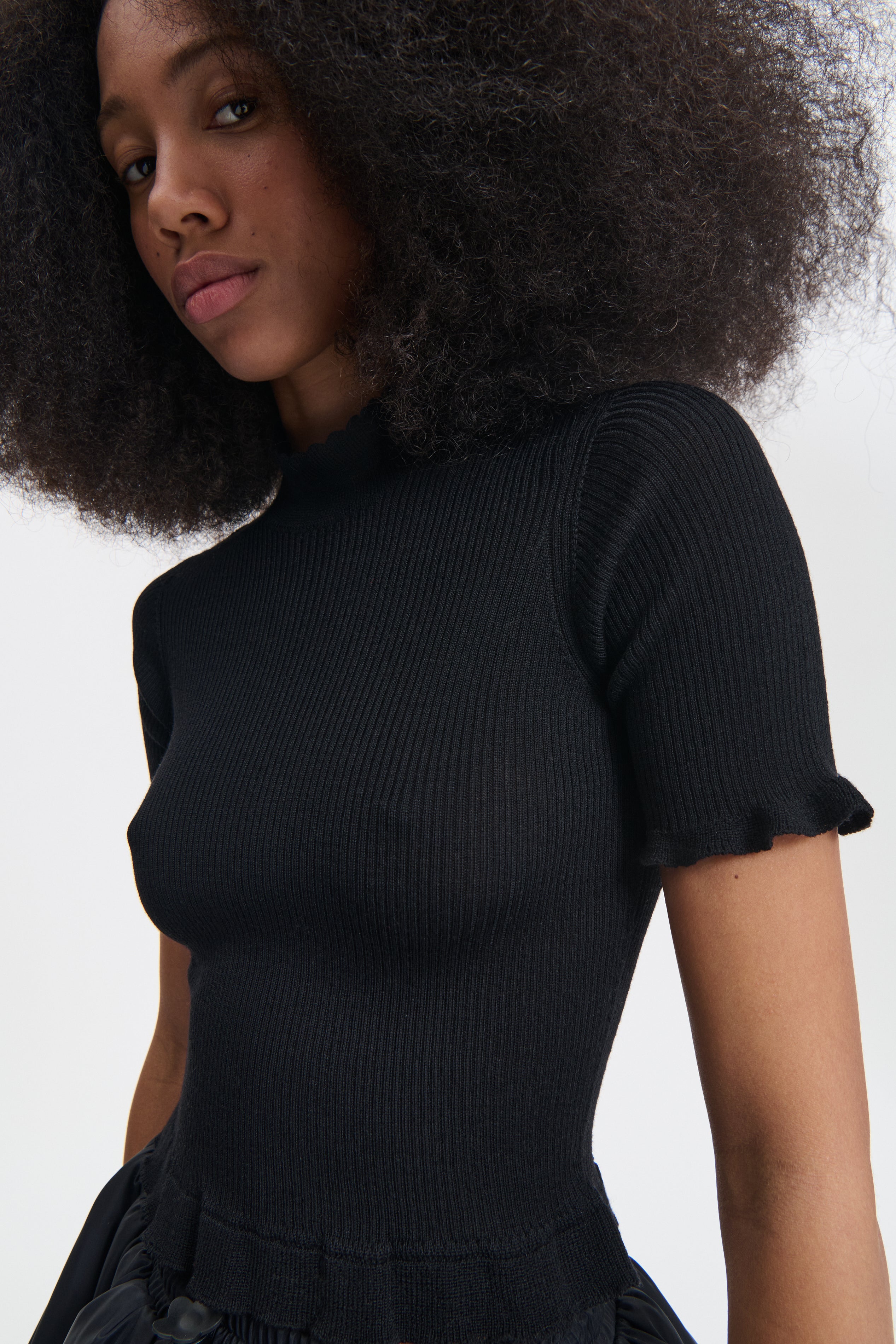 BENTLEY | TOP SEAMLESS KNIT BLACK