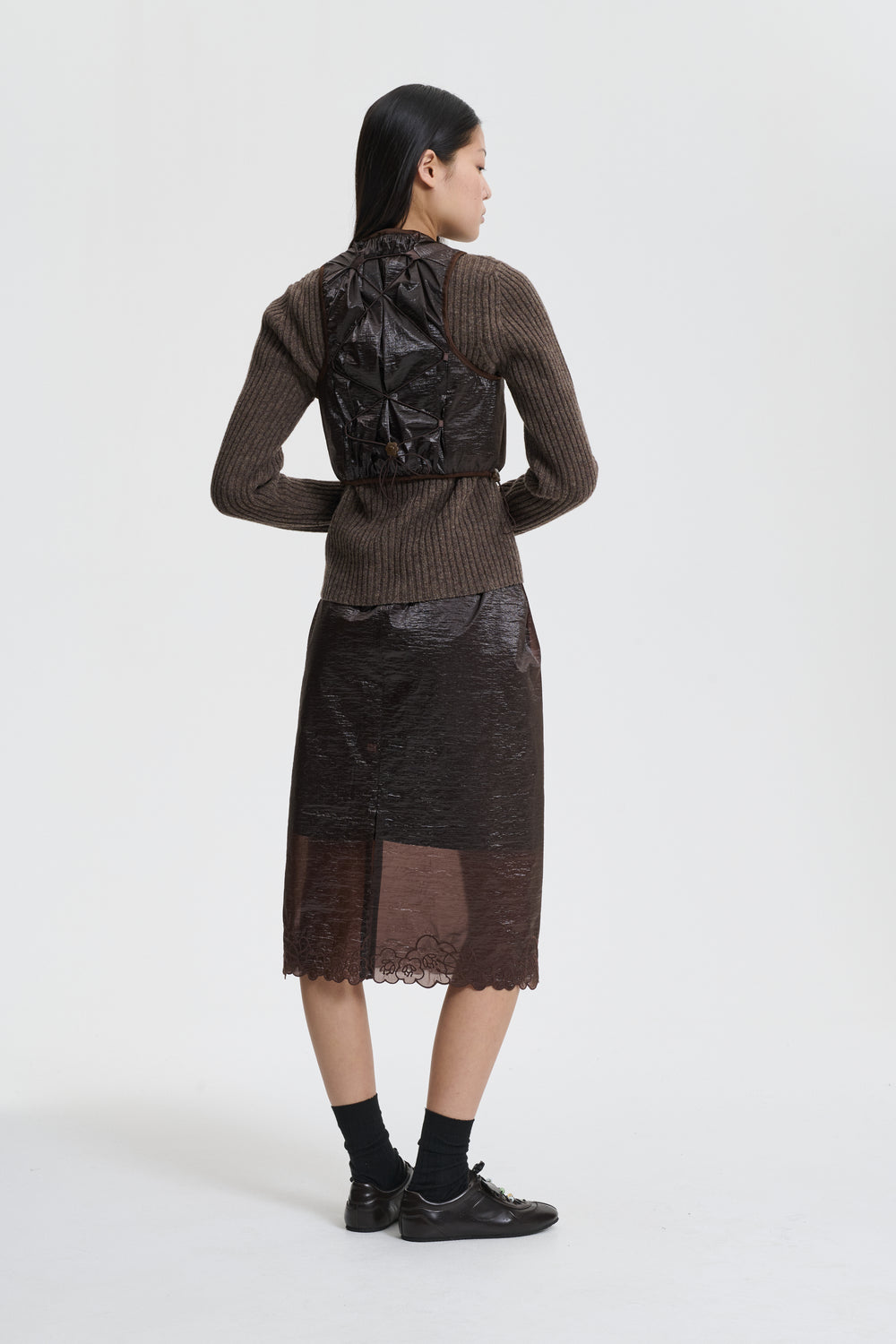 BONA | VEST LIQUID MYRTIA BROWN