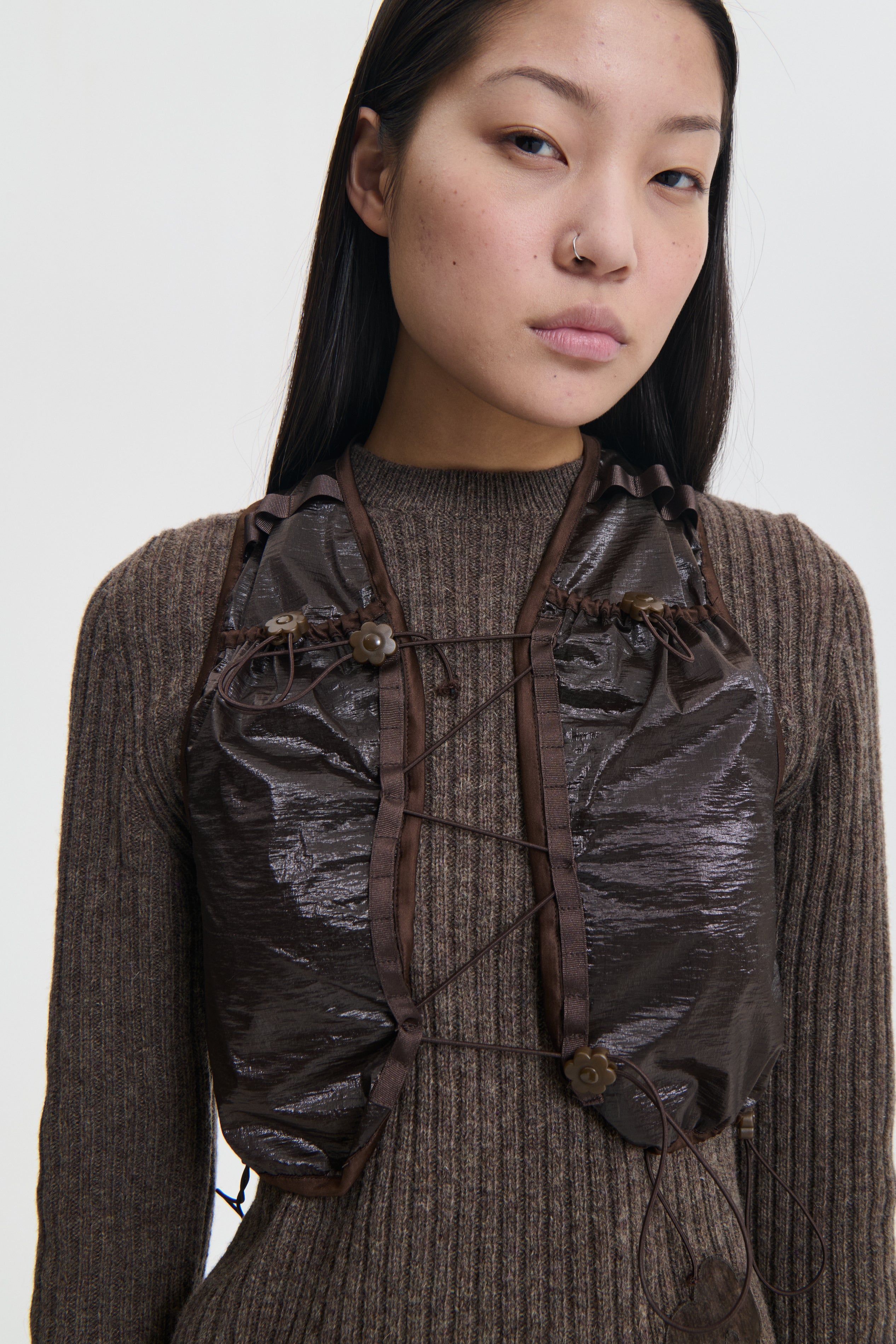 BONA | VEST LIQUID MYRTIA BROWN