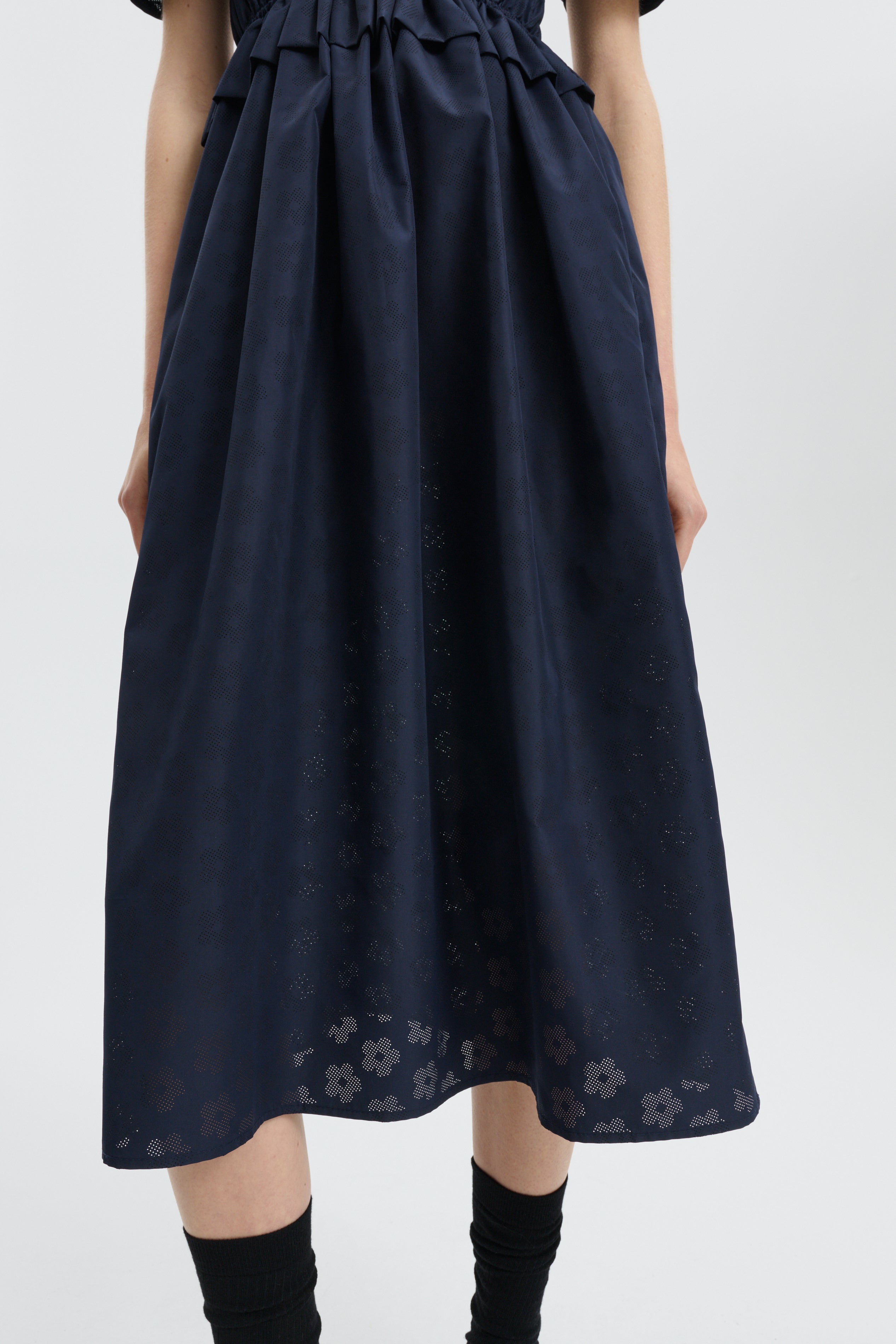 CBBETSY | DRESS PERFORATE WINDFLOWER NAVY