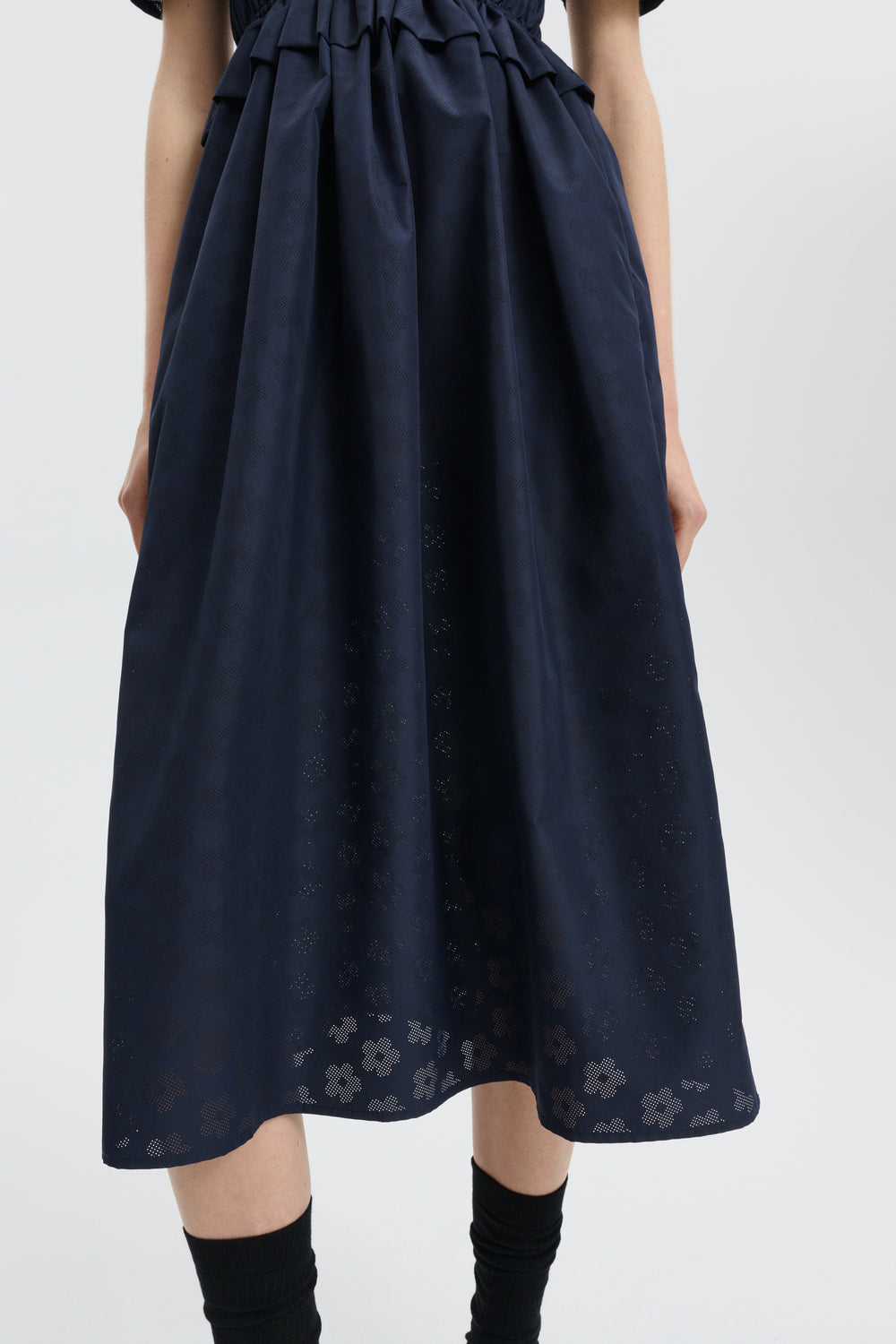 CBBETSY | DRESS PERFORATE WINDFLOWER NAVY