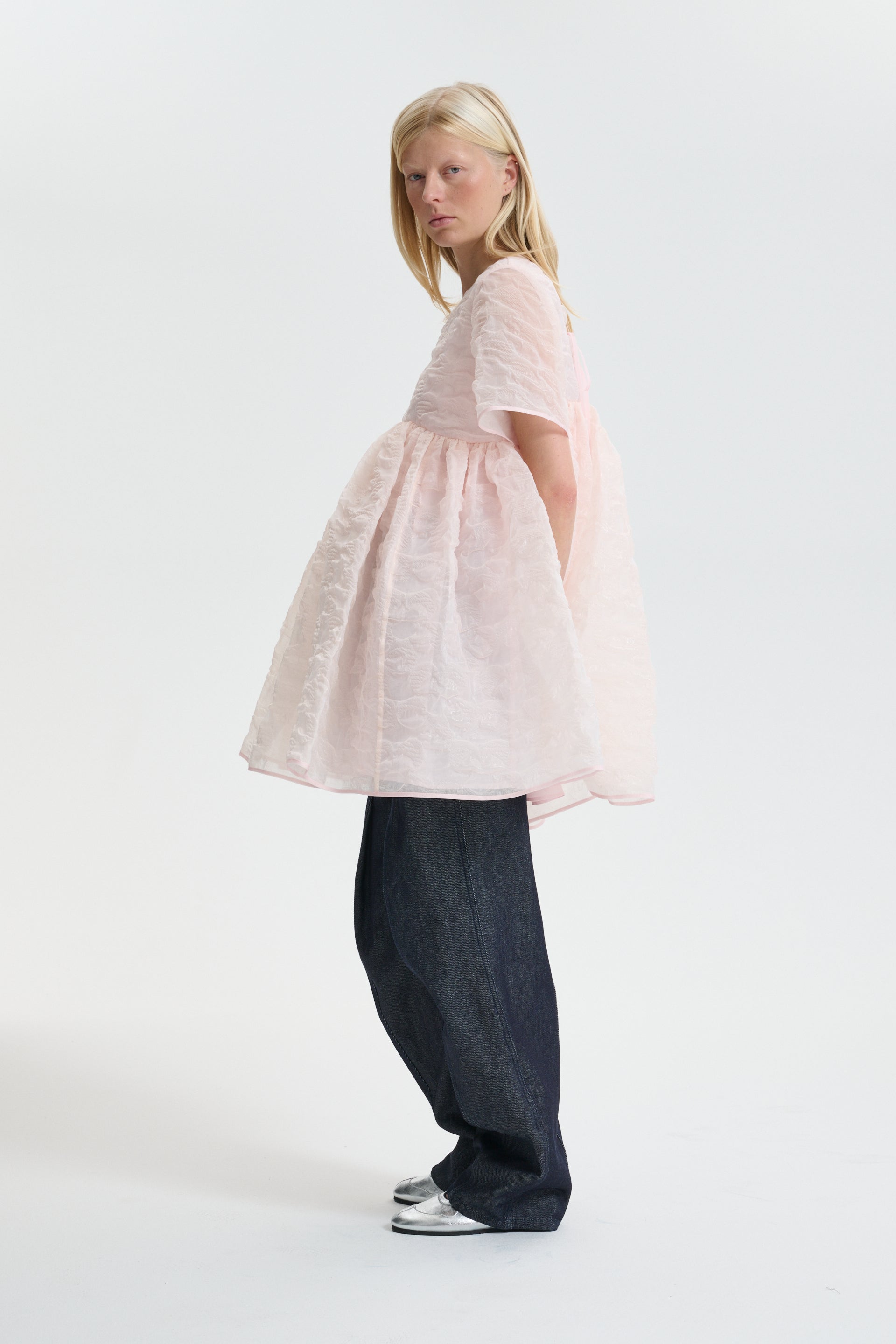 CBBRITNEY | DRESS PLUMERIA MATELASSÉ LIGHT PINK