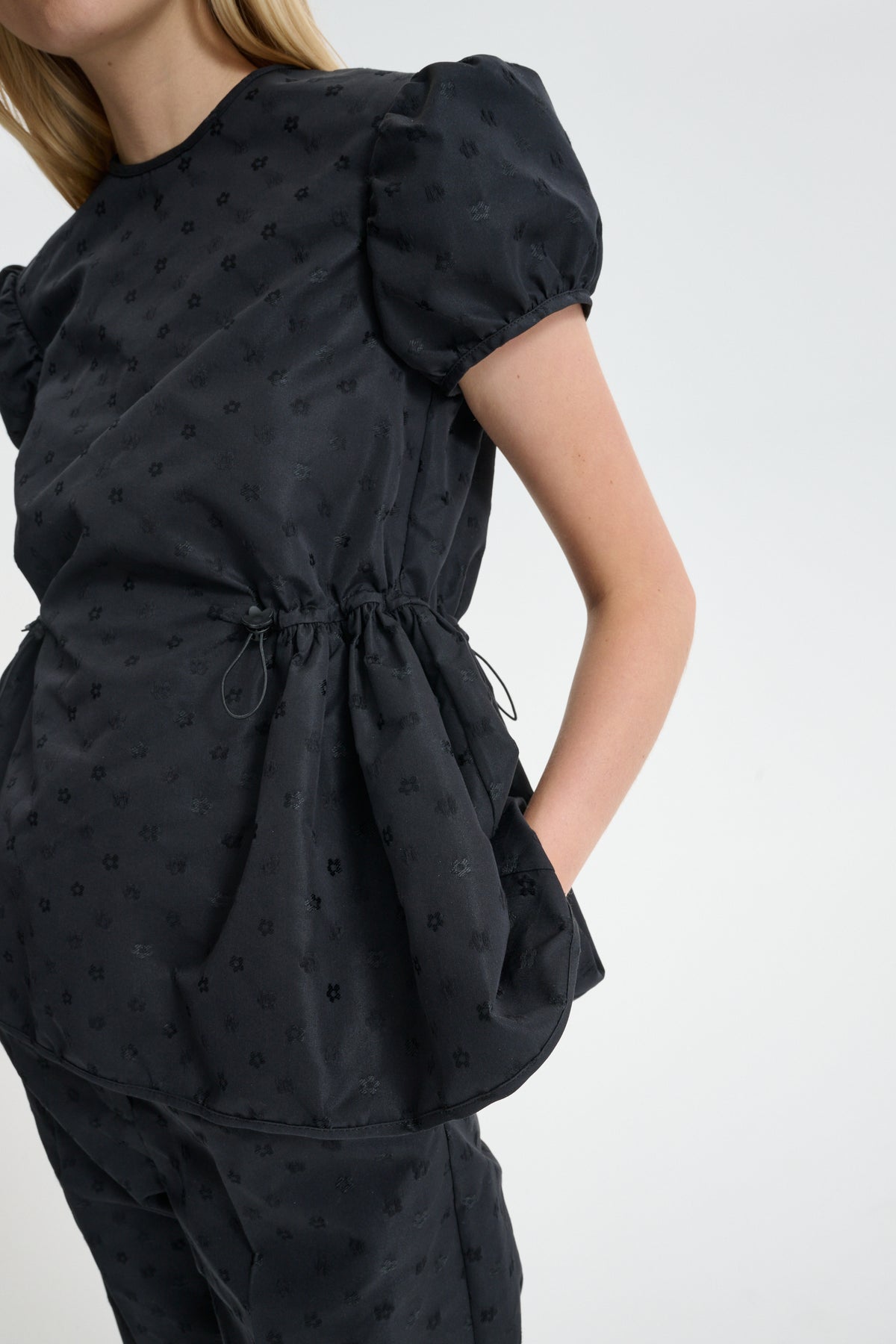 CBCHIARA | TOP IRIS JACCQUARD BLACK