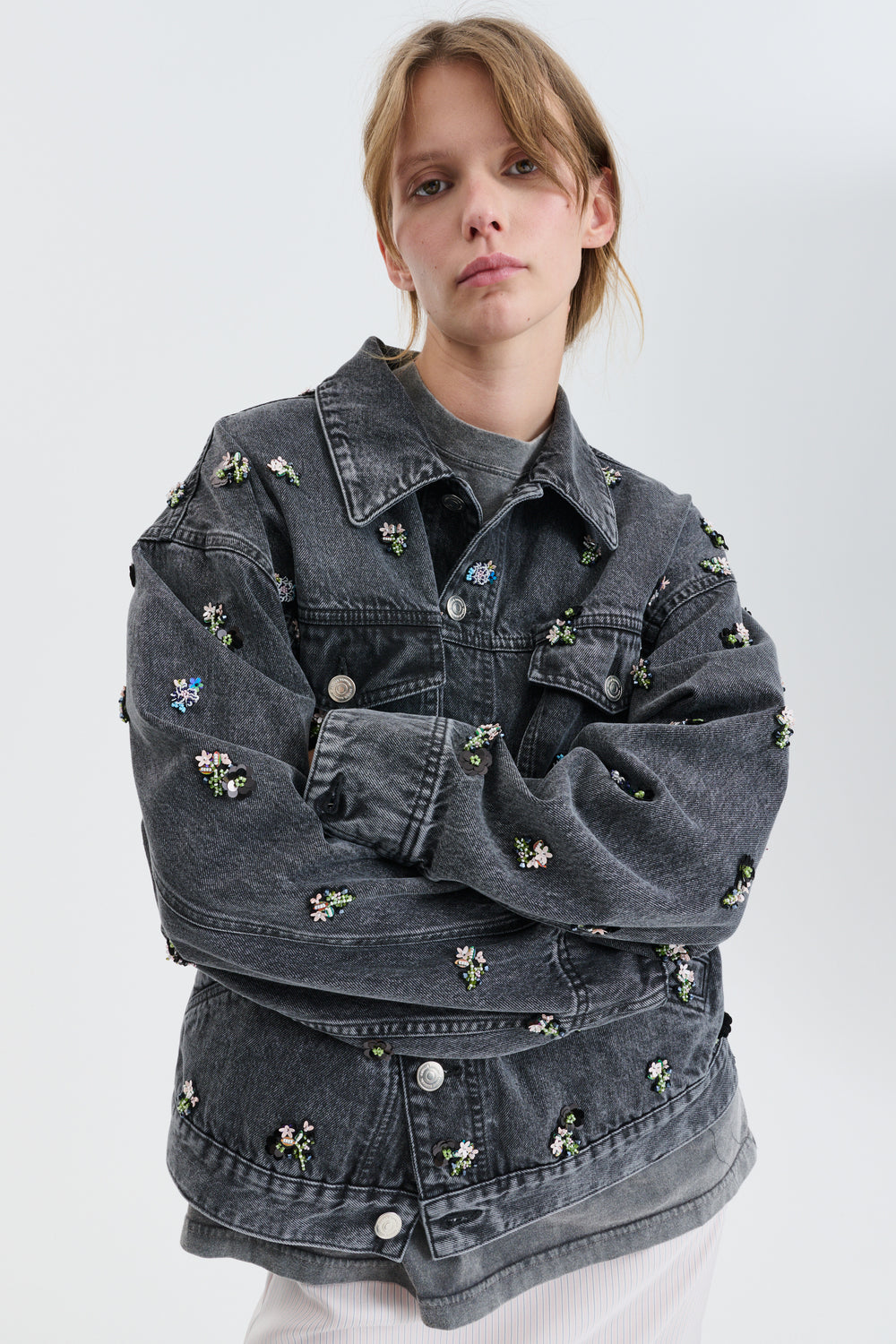 CBGASTON | EMBORIDERED JACKET DENIM WASHED BLACK