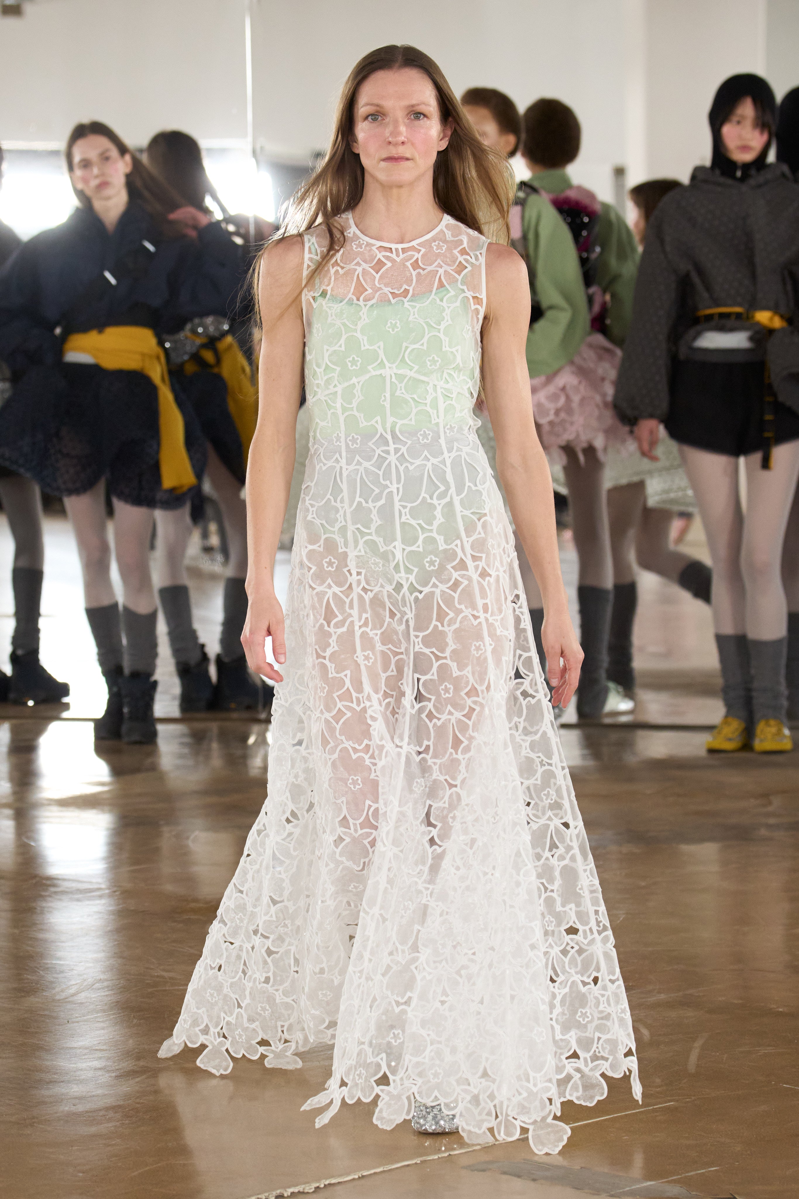 CBFOWE | GOWN CORANITA EMBROIDERY WHITE