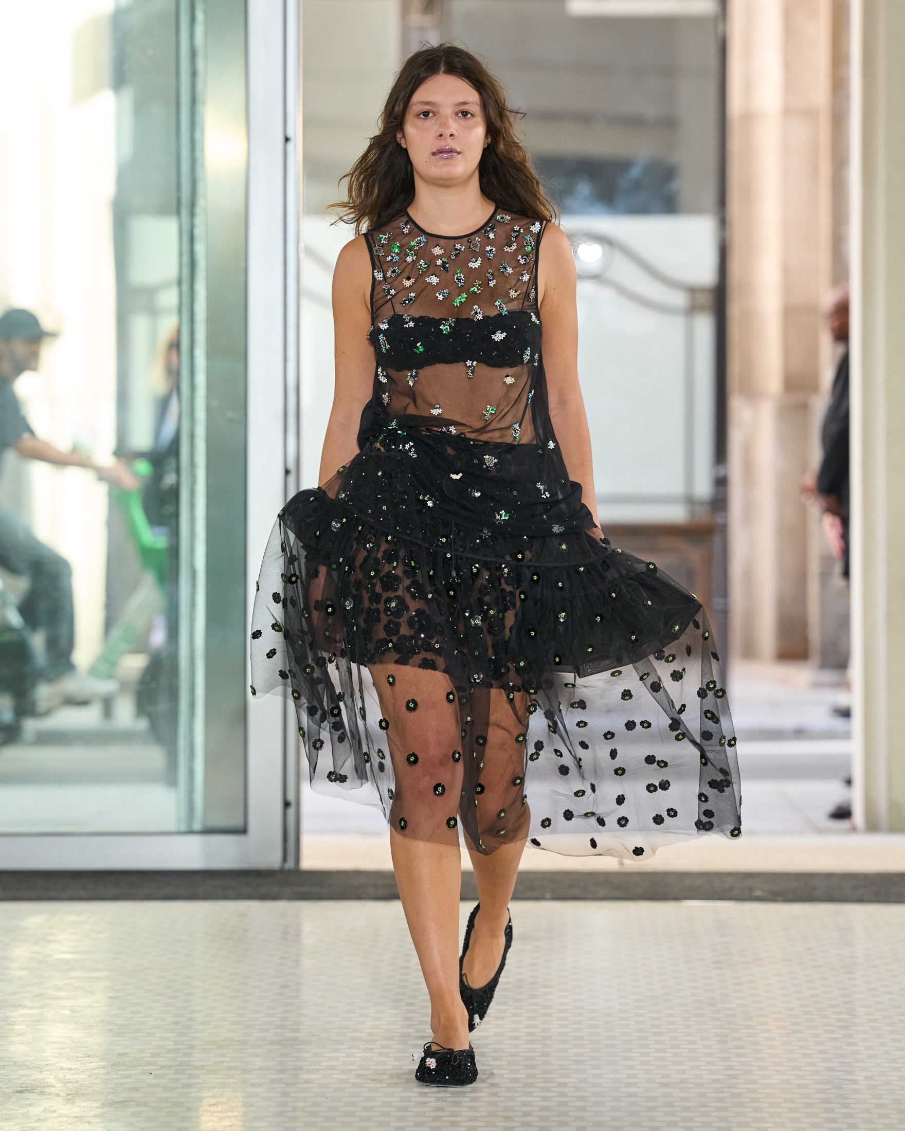 CBALBA | TOP WILDFLOWER APPLIQUÈ BLACK MULTI