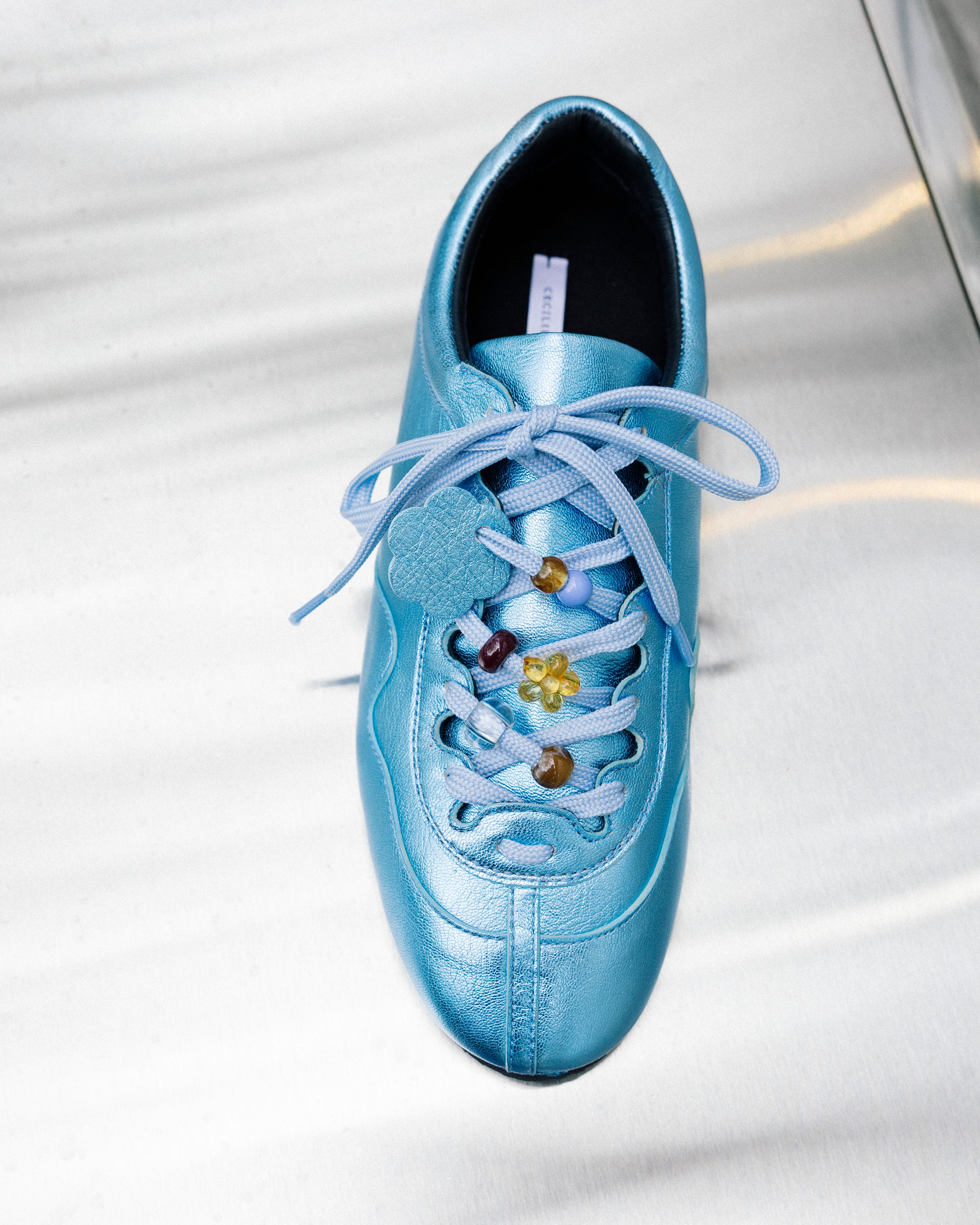 BLAISE | SNEAKER METALLIC LEATHER PALE BLUE