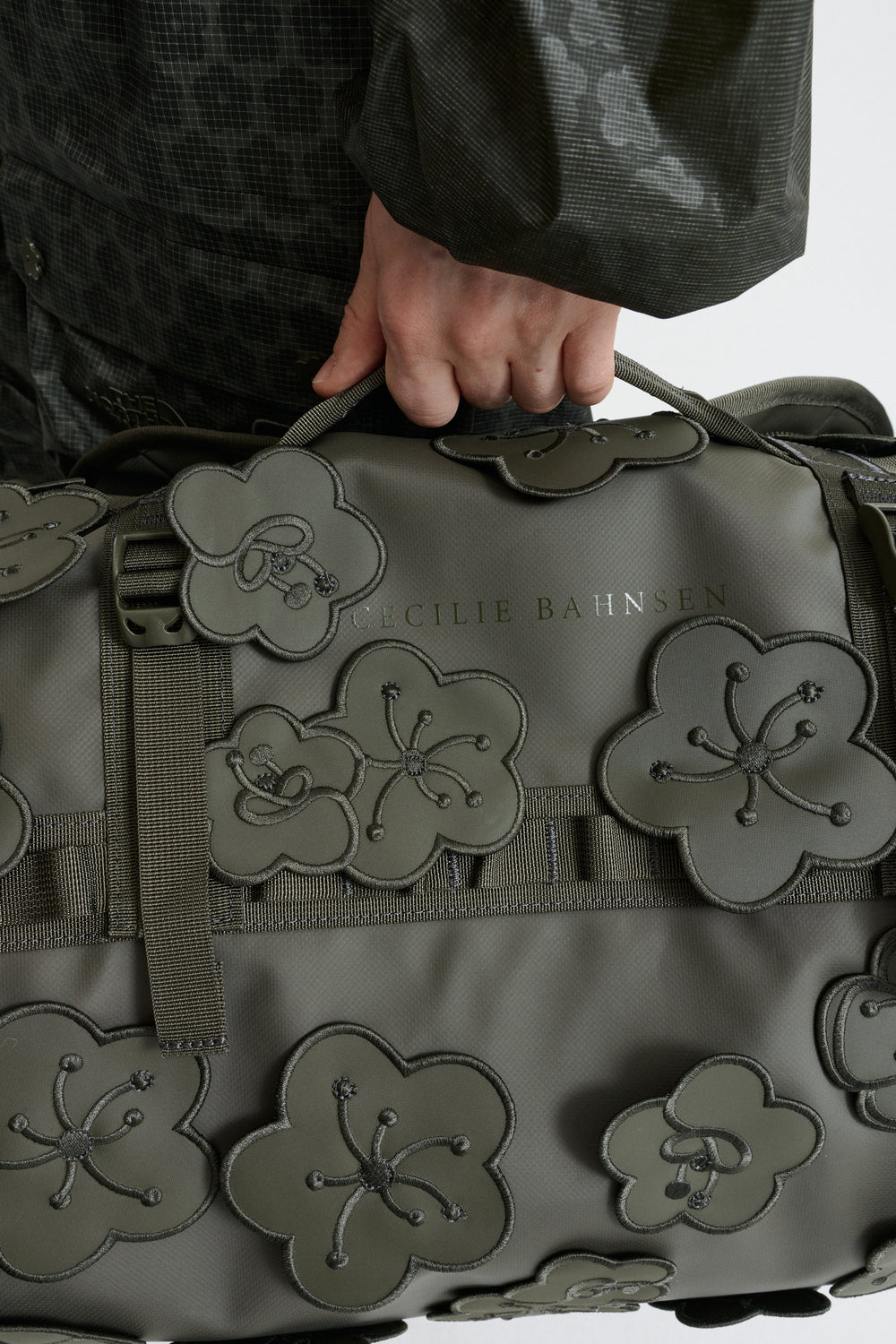THE NORTH FACE X CECILIE BAHNSEN ANNA BASE CAMP | DUFFEL (S) | POLYESTER FOREST NIGHT GREEN