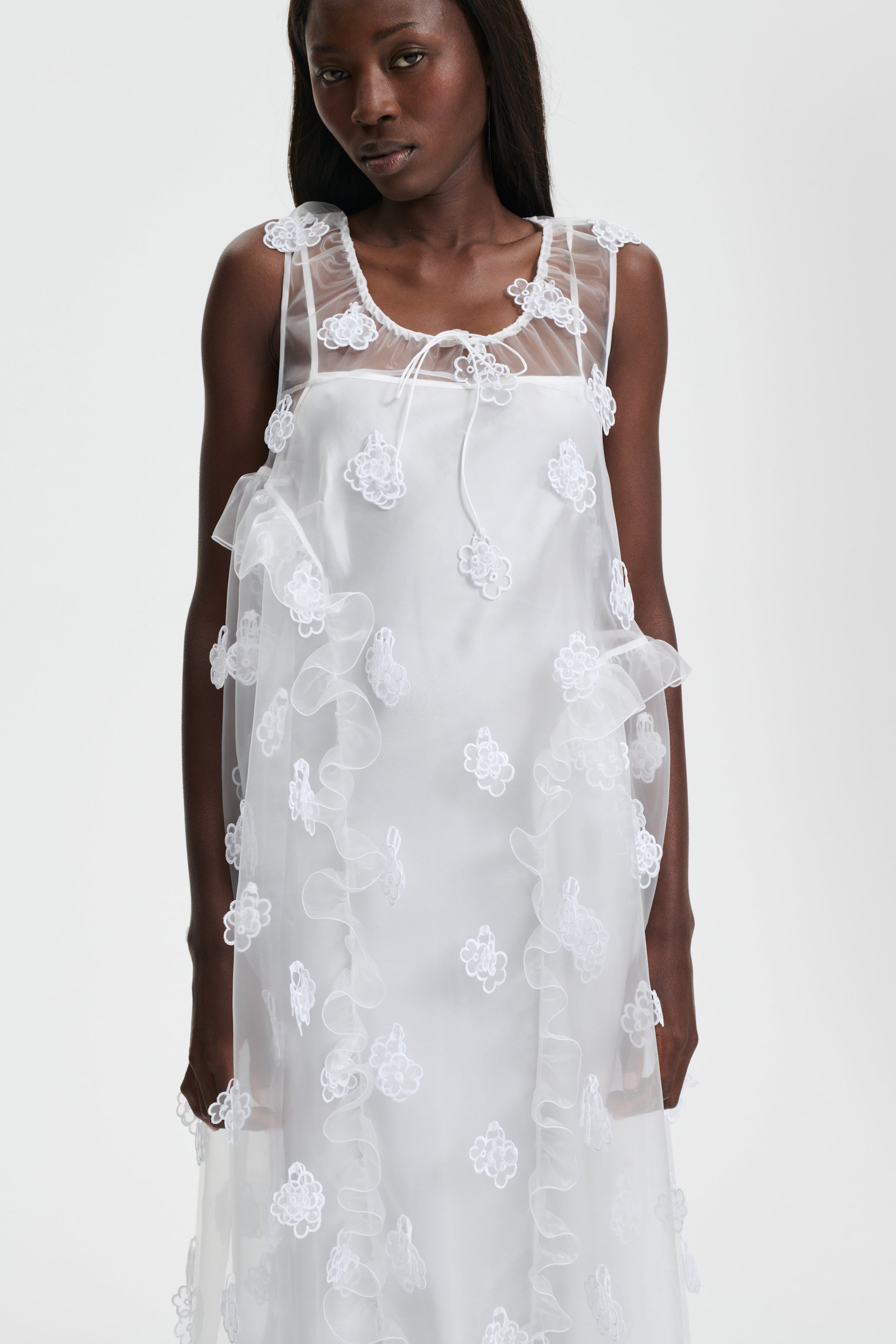 OPAL | DRESS KIRI EMBROIDERY WHITE BRIDAL